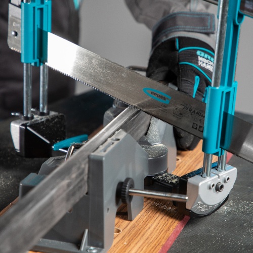 Стусло прецизионное, двухплоскостное, пила 600 мм, две прижимные струбцины, ограничительный упор Gross фото 24