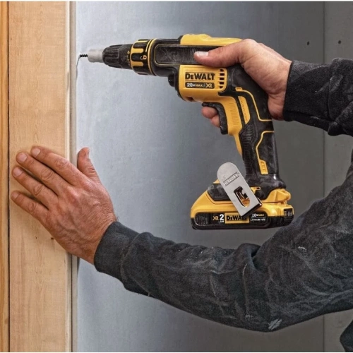 Аккумуляторный ленточный шуруповерт DEWALT DCF620E1K, 18 В, 30 Нм, 4400 об/мин, с АКБ 1.7 Ач, без ЗУ, в кейсе TSTAK () DCF620E1K-XJ фото 9 Аккумуляторный ленточный шуруповерт DEWALT DCF620E1K, 18 В, 30 Нм, 4400 об/мин, с АКБ 1.7 Ач, без ЗУ, в кейсе TSTAK () DCF620E1K-XJ фото 9