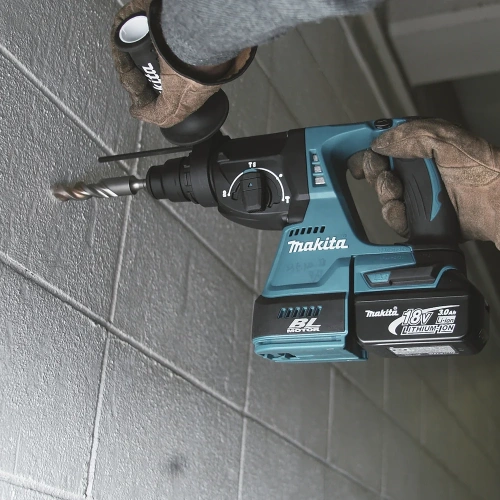 Аккумуляторный бесщеточный перфоратор Makita SDS+,18В, 1x5Ач, Li-ion DHR242RT фото 4 Аккумуляторный бесщеточный перфоратор Makita SDS+,18В, 1x5Ач, Li-ion DHR242RT фото 4