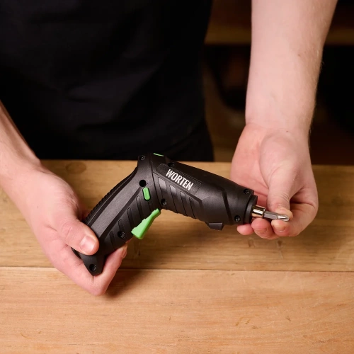 Аккумуляторная отвертка WORTEN 4В, 1АКБ, 1,3 Ач, с набором бит 31 предмет КА-90000327 фото 11