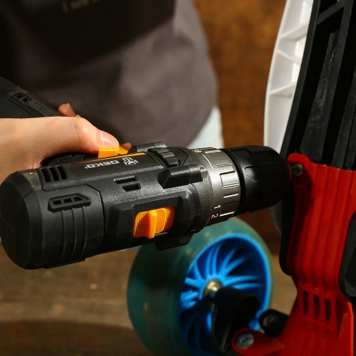 Аккумуляторная дрель-шуруповерт DEKO GCD12DU3 SET2 FU-Li-Ion + оснастка 13 шт, 12 В, 1х1.5 Ач, з/у 063-4146 фото 9 Аккумуляторная дрель-шуруповерт DEKO GCD12DU3 SET2 FU-Li-Ion + оснастка 13 шт, 12 В, 1х1.5 Ач, з/у 063-4146 фото 9