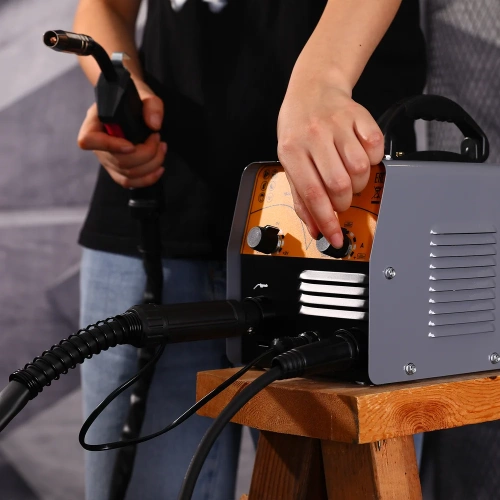 Сварочный полуавтомат DEKO DKWM190NG, MIG без газа/MMA/TIG LIFT, 190А 051-4694 фото 8