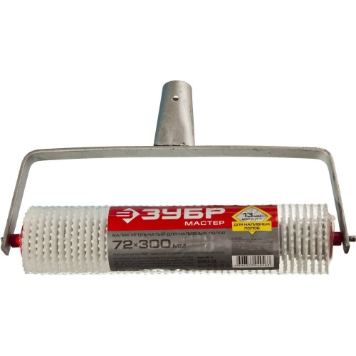 Валик игольчатый Зубр Мастер 03952-30 пластмассовые иглы 13мм, 72х300мм для наливных полов на металлической рамке под удлинитель фото 3