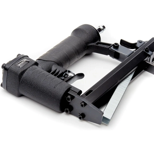 Пистолет скобозабивной Hybest мебельный 8016F, пневматический, обивочные скобы тип 80 21Ga HB8016F фото 7 Пистолет скобозабивной Hybest мебельный 8016F, пневматический, обивочные скобы тип 80 21Ga HB8016F фото 7