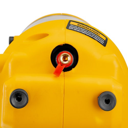 Компрессор воздушный DL1300, 10 бар, 1,3 кВт 180 л/мин 5 л, с набором аксессуаров Denzel фото 20 Компрессор воздушный DL1300, 10 бар, 1,3 кВт 180 л/мин 5 л, с набором аксессуаров Denzel фото 20