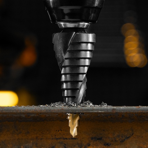 Сверло ступенчатое, 6-8-10-12-14-16-18-20-22-24-26-28-30мм, Р6М5, 6-гр. хвостовик Denzel фото 12