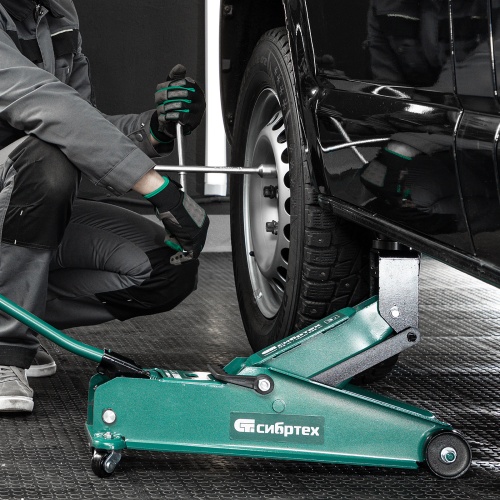 Ключ-крест баллонный, 17 х 19 х 21 мм, под квадрат 1/2, толщина 14 мм Сибртех фото 9 Ключ-крест баллонный, 17 х 19 х 21 мм, под квадрат 1/2, толщина 14 мм Сибртех фото 9