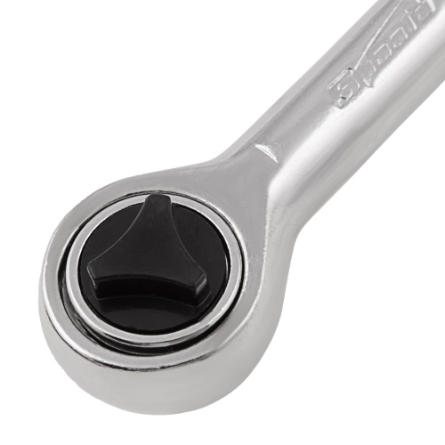 Ключ-трещотка 1/4", 45 зубьев, с переключателем, хром Sparta фото 5