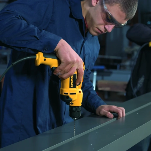 Дрель DEWALT DWD112S DWD112S-QS фото 7 Дрель DEWALT DWD112S DWD112S-QS фото 7