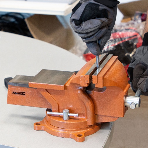 Тиски слесарные, 150 мм, поворотные, с наковальней Sparta фото 28