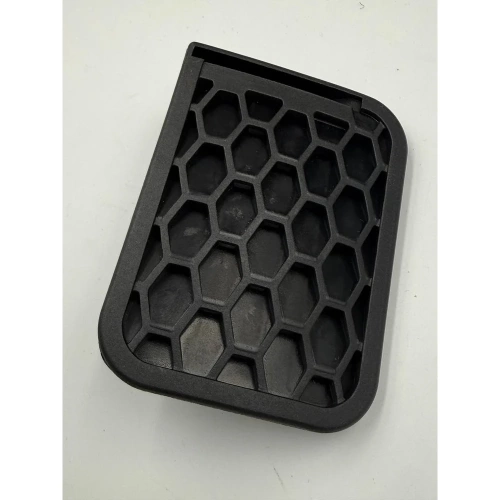 Бесщеточная цепная пила BlackWeld 21V 4.0Ah 150250 фото 7 Бесщеточная цепная пила BlackWeld 21V 4.0Ah 150250 фото 7