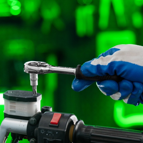 Ключ-трещотка 1/4", 45 зубьев, с быстрым сбросом, CrV, хром Сибртех фото 10