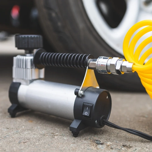 Автомобильный компрессор Starwind CC-280 35 л/мин, шланг 3 м 479017 фото 10 Автомобильный компрессор Starwind CC-280 35 л/мин, шланг 3 м 479017 фото 10