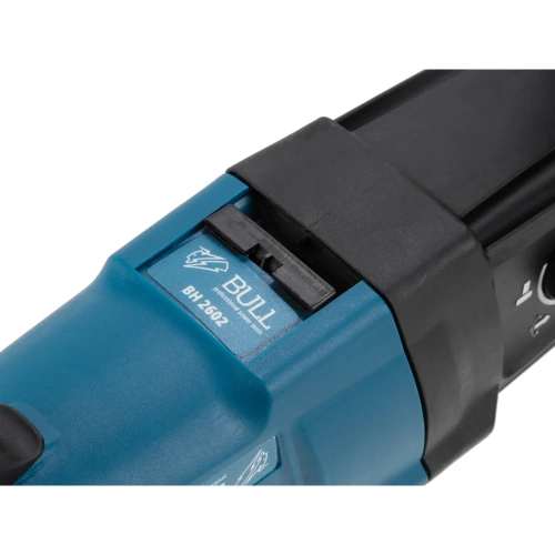 Перфоратор BULL BH 2602 в чемодане Xcase 800 Вт, 3.0 Дж, 4 реж. + 2 зубила, 3 сверла, БЗП в комплекте 1329814 фото 5 Перфоратор BULL BH 2602 в чемодане Xcase 800 Вт, 3.0 Дж, 4 реж. + 2 зубила, 3 сверла, БЗП в комплекте 1329814 фото 5