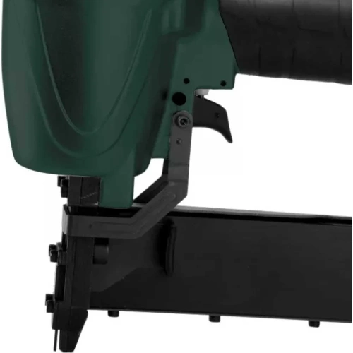 Профессиональный пневматический степлер KLPRO 18-51мм, шир скобы 10,8мм, емкость 80шт, сумка 20236 KLZT851N фото 4 Профессиональный пневматический степлер KLPRO 18-51мм, шир скобы 10,8мм, емкость 80шт, сумка 20236 KLZT851N фото 4