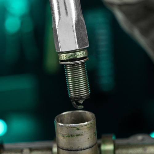 Ключ свечной трубчатый 16х160 мм Stels фото 7 Ключ свечной трубчатый 16х160 мм Stels фото 7