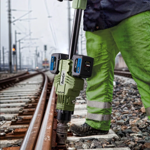 Ударный гайковерт Durofix 3/4 60В 2 АКБ 2,0Ач+ЗУ RI60180A2-6-P фото 6