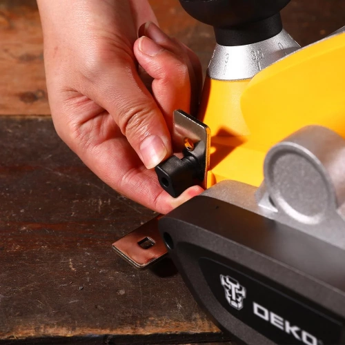 Рубанок DEKO DKEP1400W SET1, 1400 Вт, 110 мм 083-1073 фото 7 Рубанок DEKO DKEP1400W SET1, 1400 Вт, 110 мм 083-1073 фото 7