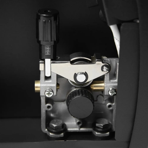 Сварочный полуавтомат Foxweld KVAZARRUS MIG 200 6611 фото 10 Сварочный полуавтомат Foxweld KVAZARRUS MIG 200 6611 фото 10