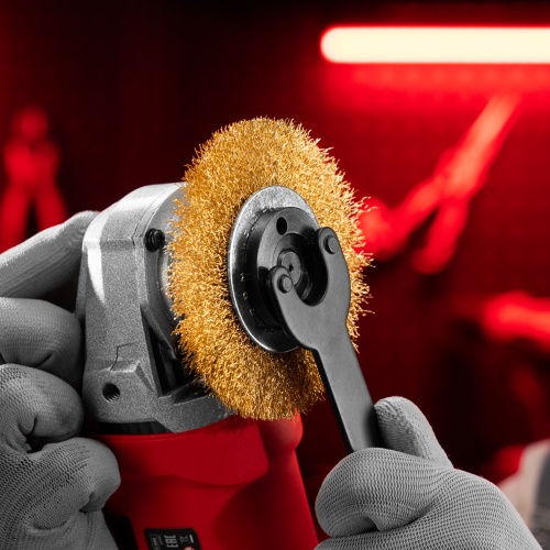 Щетка для УШМ, 100 мм, посадка 22.2 мм, плоская, латунированная витая проволока Matrix фото 7 Щетка для УШМ, 100 мм, посадка 22.2 мм, плоская, латунированная витая проволока Matrix фото 7