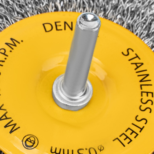 Щетка для дрели 100 мм, Плоская, со шпилькой, нержавеющая витая проволока Denzel фото 4 Щетка для дрели 100 мм, Плоская, со шпилькой, нержавеющая витая проволока Denzel фото 4