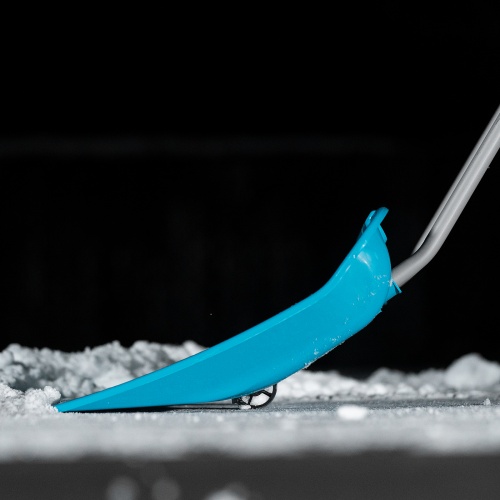 Скрепер для уборки снега, полипропилен, колеса, 750х445х1275 мм, рукоятка с ПВХ, LUXE Palisad фото 14