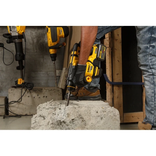 Аккумуляторный перфоратор Dewalt DCH333x2, 54 В, 3.5 Дж, 4480 уд/мин, с 2 АКБ 3 Ач и ЗУ, в кейсе TSTAK DCH333X2-QW фото 9 Аккумуляторный перфоратор Dewalt DCH333x2, 54 В, 3.5 Дж, 4480 уд/мин, с 2 АКБ 3 Ач и ЗУ, в кейсе TSTAK DCH333X2-QW фото 9