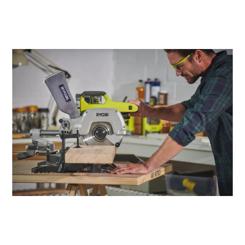 Набор Ryobi ONE+ RC18150-190 5133004421 аккумулятор (18 В, 9.0 A*ч; Li-Ion) и зарядное устройство RC18-150 фото 5 Набор Ryobi ONE+ RC18150-190 5133004421 аккумулятор (18 В, 9.0 A*ч; Li-Ion) и зарядное устройство RC18-150 фото 5