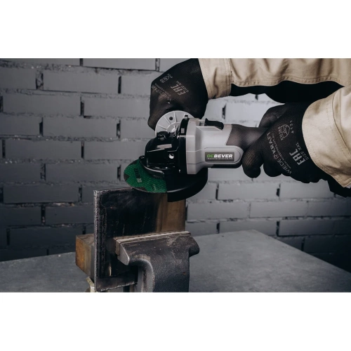 Угловая шлифмашина аккумуляторная Debever с бесщёточным двигателем, 125 мм, 20В, 3000 -10000 об/мин, 2,2 кг; в компл. АКБ 4,0 а/ч; з/у 2,0 а/ч DBE-9322BKIT фото 9 Угловая шлифмашина аккумуляторная Debever с бесщёточным двигателем, 125 мм, 20В, 3000 -10000 об/мин, 2,2 кг; в компл. АКБ 4,0 а/ч; з/у 2,0 а/ч DBE-9322BKIT фото 9