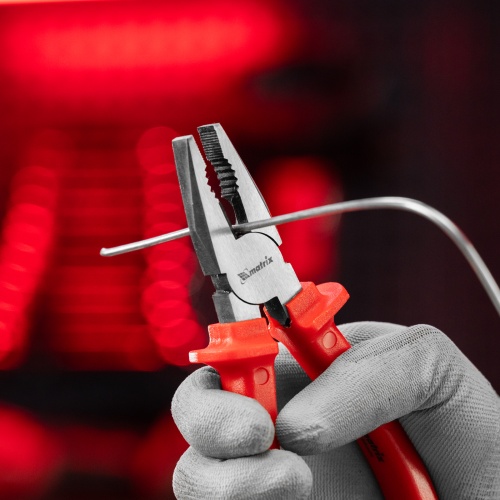 Плоскогубцы Econom, 200 мм, шлифованные, пластмассовые рукоятки Matrix фото 10 Плоскогубцы Econom, 200 мм, шлифованные, пластмассовые рукоятки Matrix фото 10