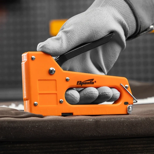 Мебельный пластиковый степлер SPARTA со скобами 100 шт., тип скобы 53, 4-8 мм 42001 фото 8 Мебельный пластиковый степлер SPARTA со скобами 100 шт., тип скобы 53, 4-8 мм 42001 фото 8