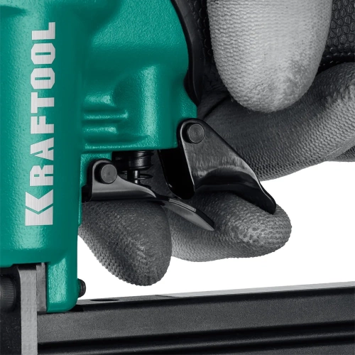Пневматический нейлер-степлер KRAFTOOL скобы тип 55 (16-30 мм) / 300 (10-50 мм) 31962 фото 10 Пневматический нейлер-степлер KRAFTOOL скобы тип 55 (16-30 мм) / 300 (10-50 мм) 31962 фото 10
