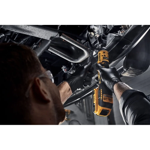 Аккумуляторный угловой гайковерт Dewalt DCF512N, с трещоткой, 18 В, 95 Нм, 250 об/мин, без АКБ и ЗУ DCF512N-XJ фото 8 Аккумуляторный угловой гайковерт Dewalt DCF512N, с трещоткой, 18 В, 95 Нм, 250 об/мин, без АКБ и ЗУ DCF512N-XJ фото 8