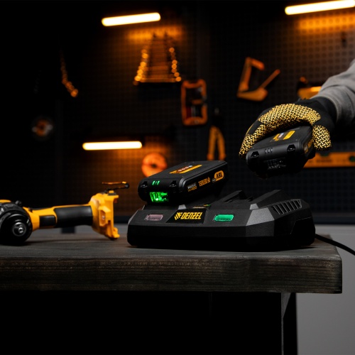 Устройство зарядное для аккумуляторов IBC-18-3.0-2, Li-Ion, 18В, 3.0 А, для двух батарей Denzel фото 10