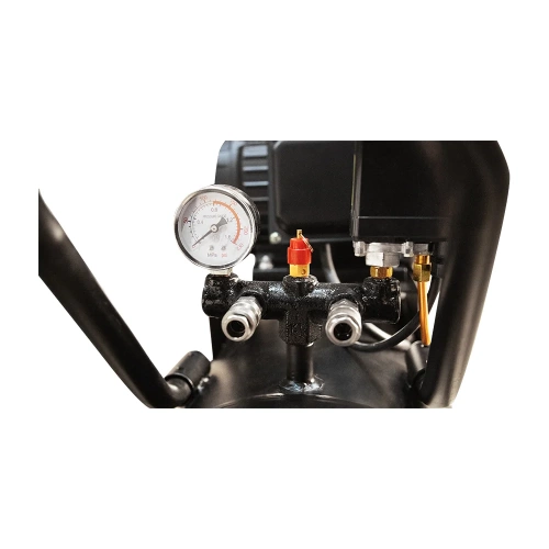 Ременной компрессор Foxweld AEROMAX 700/150 5375 фото 10 Ременной компрессор Foxweld AEROMAX 700/150 5375 фото 10