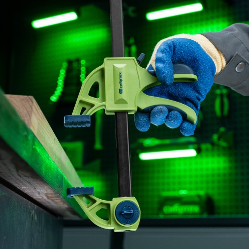 Струбцина F-образная, быстрозажимная, 200 х 70 х 420 мм, пластиковый корпус, фиксатор, двухкомпонентная рукоятка Сибртех фото 7