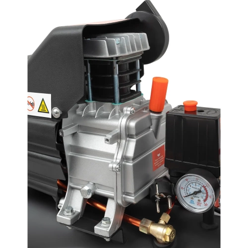 Поршневой масляный компрессор Gigant и набор пневмоинструмента LAS 24/1500K фото 10 Поршневой масляный компрессор Gigant и набор пневмоинструмента LAS 24/1500K фото 10