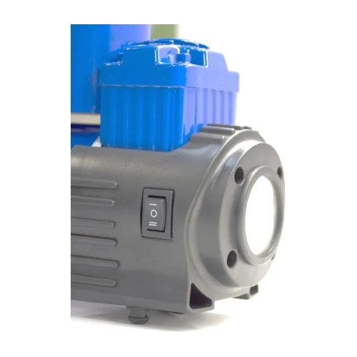 Компрессор МаякАвто АС 635ма, 2-поршневой, усиленный,с LED фонарем, в кейсе с набором инструментов МАЯКАВТО ас635ма фото 3 Компрессор МаякАвто АС 635ма, 2-поршневой, усиленный,с LED фонарем, в кейсе с набором инструментов МАЯКАВТО ас635ма фото 3