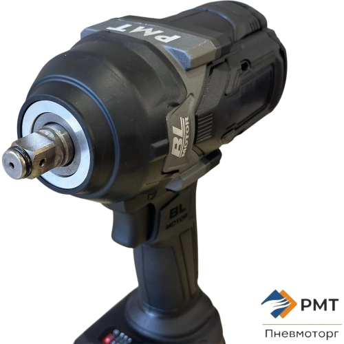 Ударный аккумуляторный гайковерт РМТ бесщеточный 1/2" 1080Нм 21В 2х4Ач аккум. в кейсе FD8810S фото 3 Ударный аккумуляторный гайковерт РМТ бесщеточный 1/2" 1080Нм 21В 2х4Ач аккум. в кейсе FD8810S фото 3