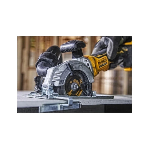 Аккумуляторная дисковая пила Dewalt DCS571NT, 18 В, 115 мм, 4500 об/мин, без АКБ и ЗУ, в кейсе TSTAK DCS571NT-XJ фото 8 Аккумуляторная дисковая пила Dewalt DCS571NT, 18 В, 115 мм, 4500 об/мин, без АКБ и ЗУ, в кейсе TSTAK DCS571NT-XJ фото 8