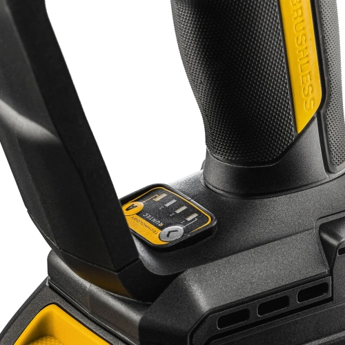 Гайковерт RUNTEC PRO ударный, аккумуляторный, 1, 20В, 2*9Ач, 2300Нм RT-IW2101 фото 6