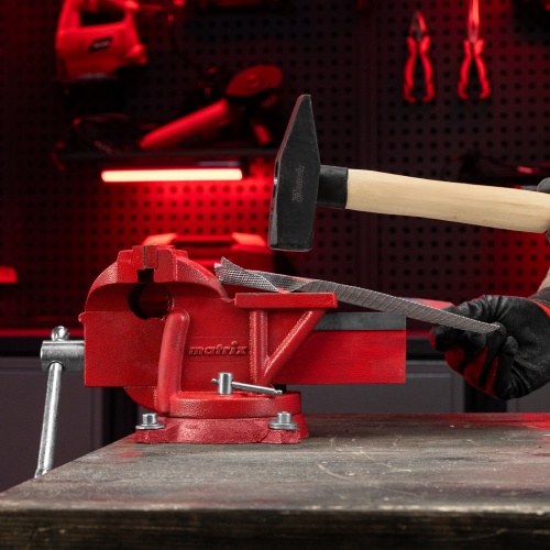 Тиски слесарные, 125 мм, поворотные, с наковальней Matrix фото 30