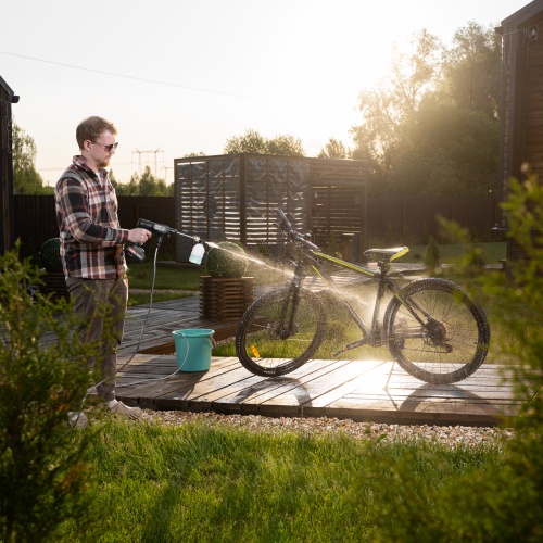 Моечная машина высокого давления аккумуляторная А-21-02, 40 бар, 4 л/мин, Li-ion 21 В, 2 акк. MTX фото 33