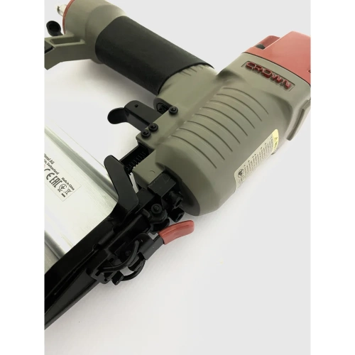 Гвоздезабивной пневматический пистолет CROWN CT38106 BMC фото 8 Гвоздезабивной пневматический пистолет CROWN CT38106 BMC фото 8