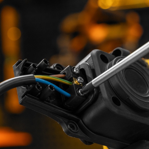 Шнур сетевой Energy Series, ПВС, 3 м, 3 x 1 мм, с неразборной вилкой, черный, Denzel фото 10