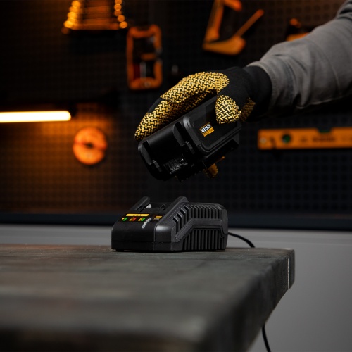 Устройство зарядное для аккумуляторов IBC-18-2.3, Li-Ion, 18 В, 2.3 А Denzel фото 12