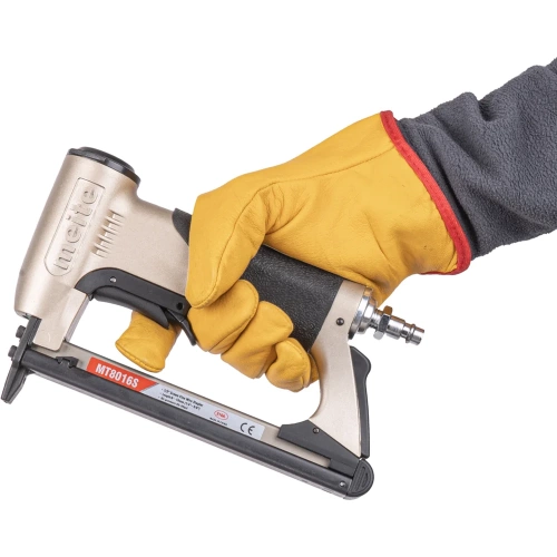 Пневмостеплер с предохранителем обивочный мебельный MEITE MT8016S для скобы 21GA, тип 80 (А) GBA33K00302 фото 3 Пневмостеплер с предохранителем обивочный мебельный MEITE MT8016S для скобы 21GA, тип 80 (А) GBA33K00302 фото 3