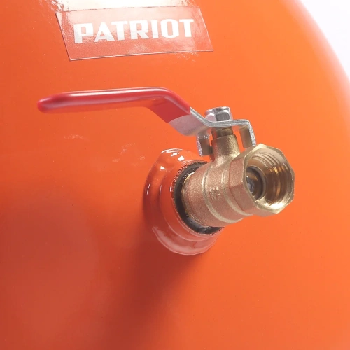 Компрессор бензиновый Patriot KGA 450 L100 - 450 л/мин, 10 бар, 100 л, 7 лс, быстросъем и «елочка» с вентилем 525102410 фото 3