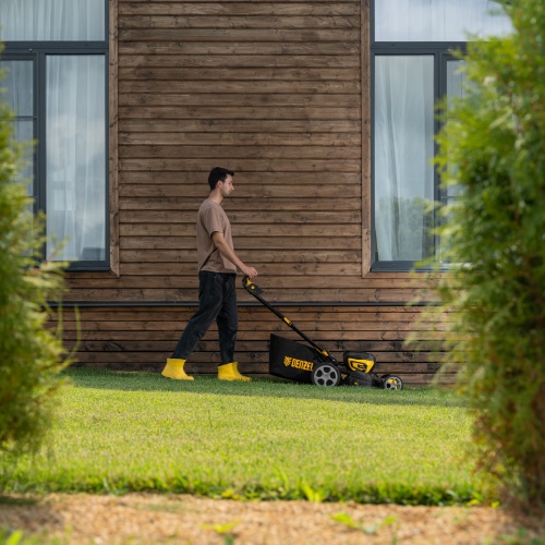 Газонокосилка аккумуляторная бесщет. DLM-460, 460 мм, травосб. 65 л., Li-Ion, 40 В Denzel фото 40