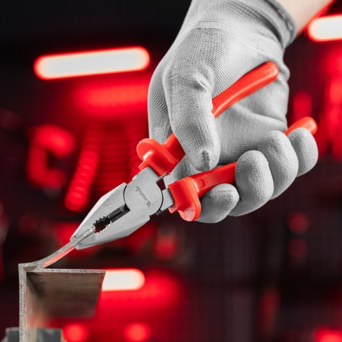 Плоскогубцы Econom, 200 мм, шлифованные, пластмассовые рукоятки Matrix фото 9 Плоскогубцы Econom, 200 мм, шлифованные, пластмассовые рукоятки Matrix фото 9